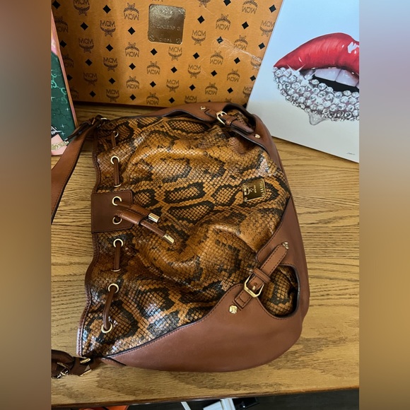 MCM SNAKE HOBO (ITALY) - Picture 12 of 16